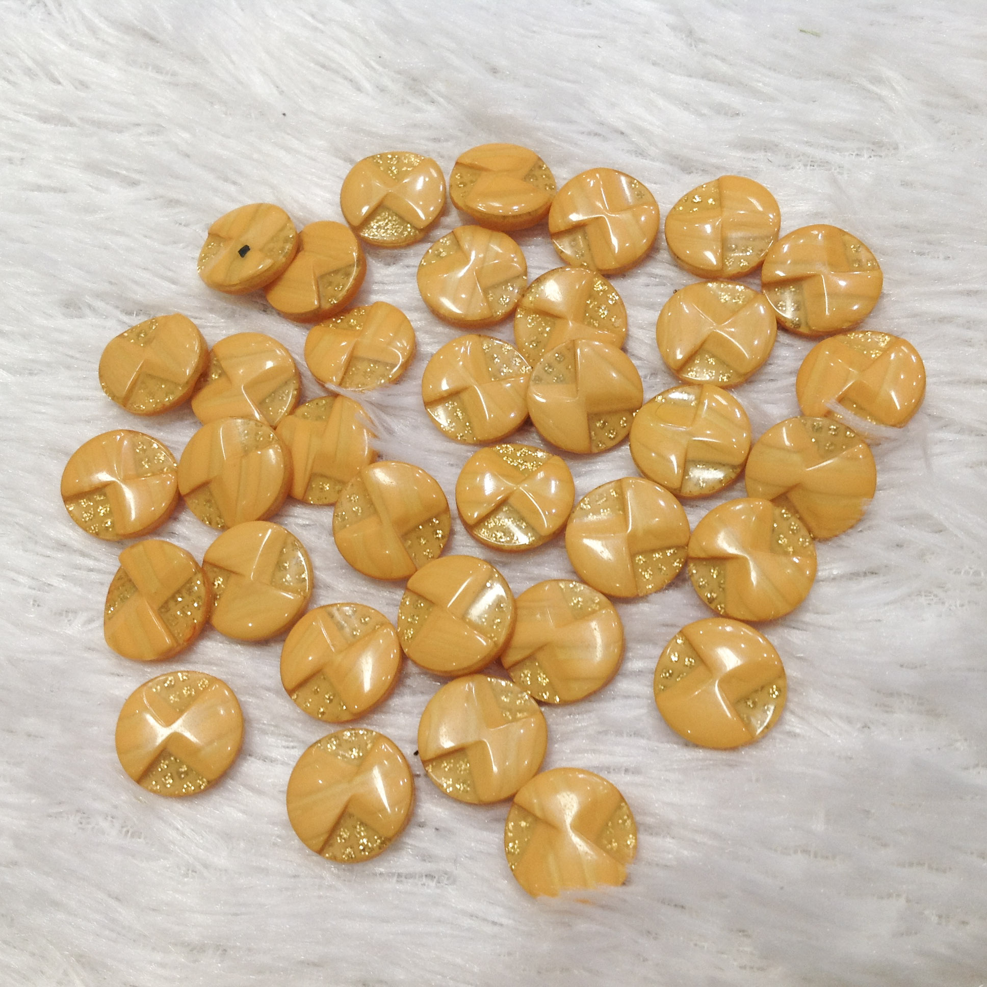 Khuy áo com lê,Nút áo kim tuyến,Cúc áo có hoa văn ngôi sao đẹp nhiều màu size từ 1.4cm đến 1.8cm dùng trong may mặc đính kết trang phục