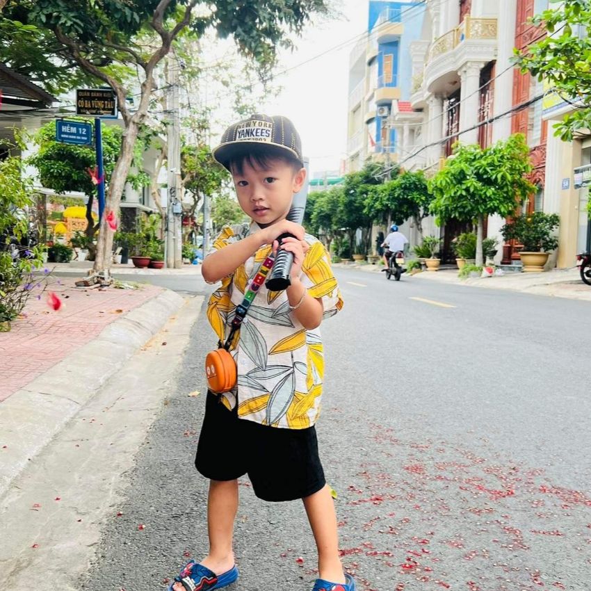 Túi đeo chéo cho mẹ và bé
