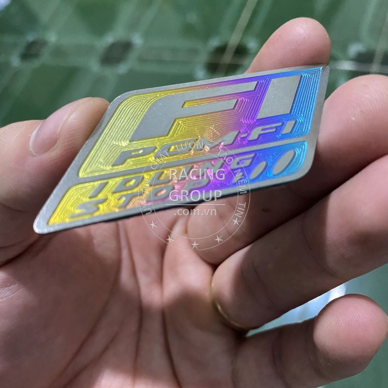 Tem titan logo FI chữ lớn dán xe máy