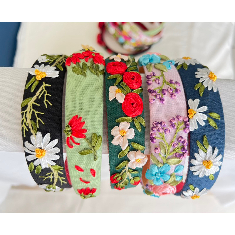 Cài tóc(bờm tóc)thêu tay Handmade by Chang