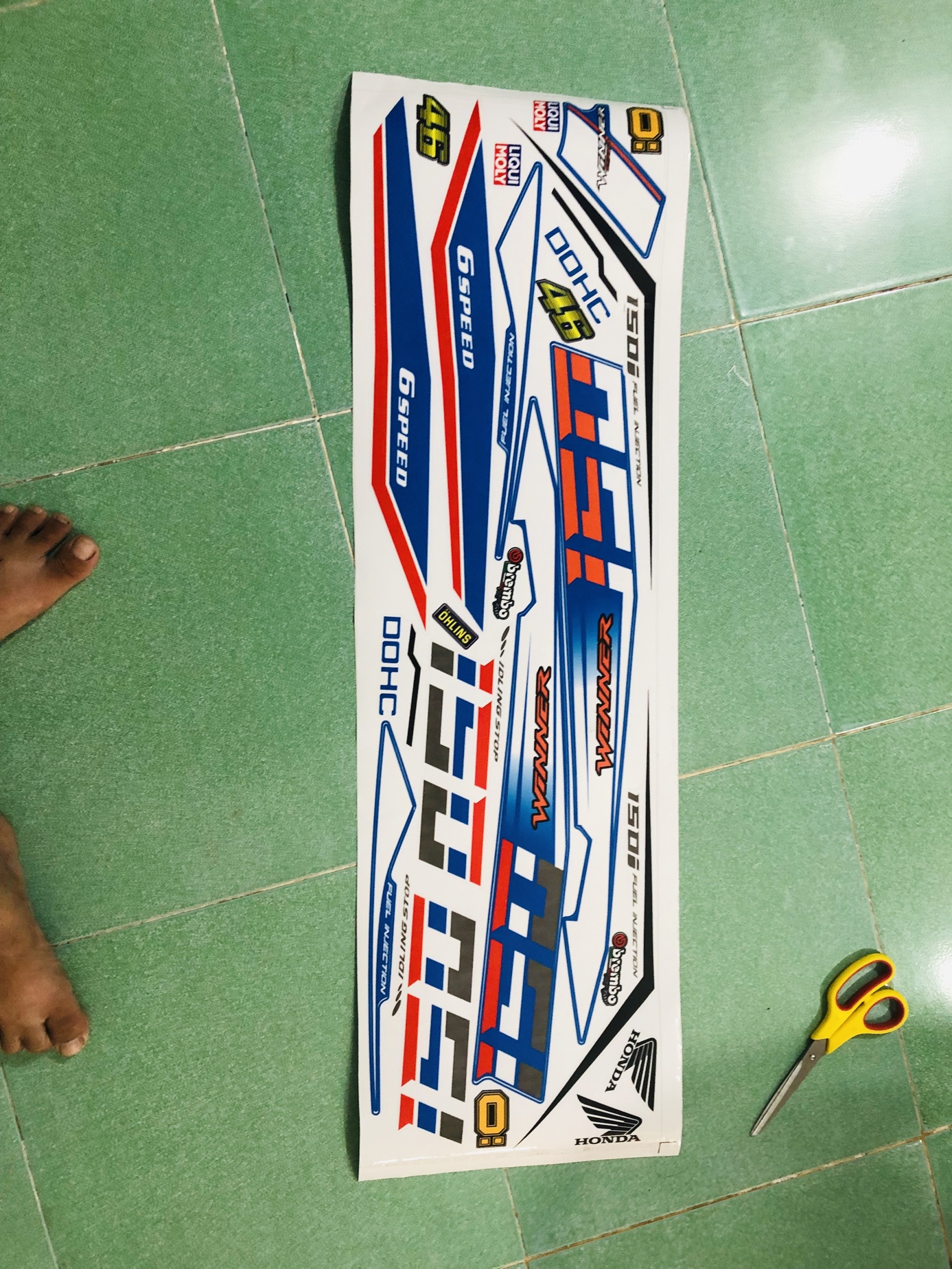 tem rời winner gtr trắng xanh sản phẩm