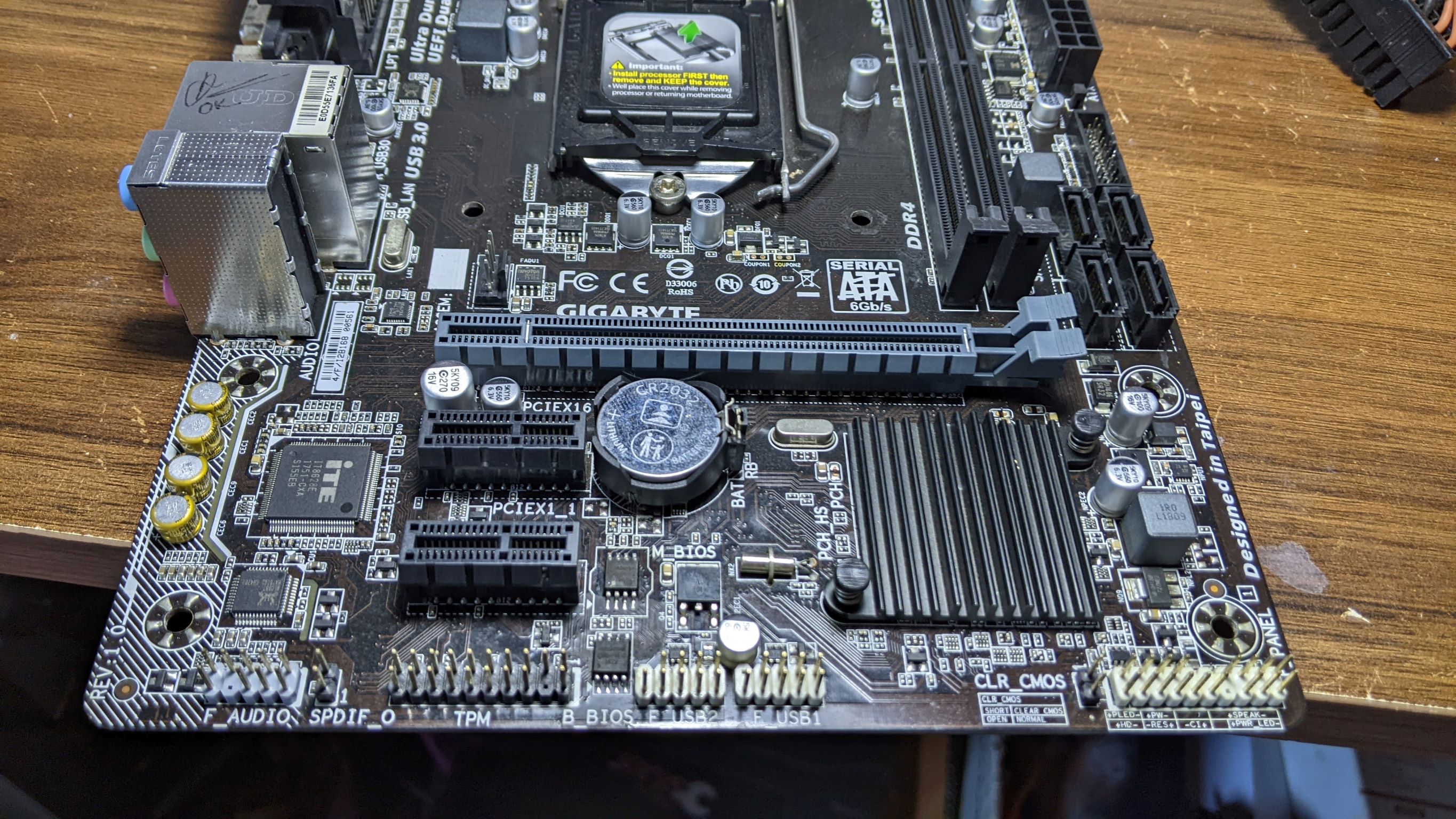Main Gigabyte H110M-DS2