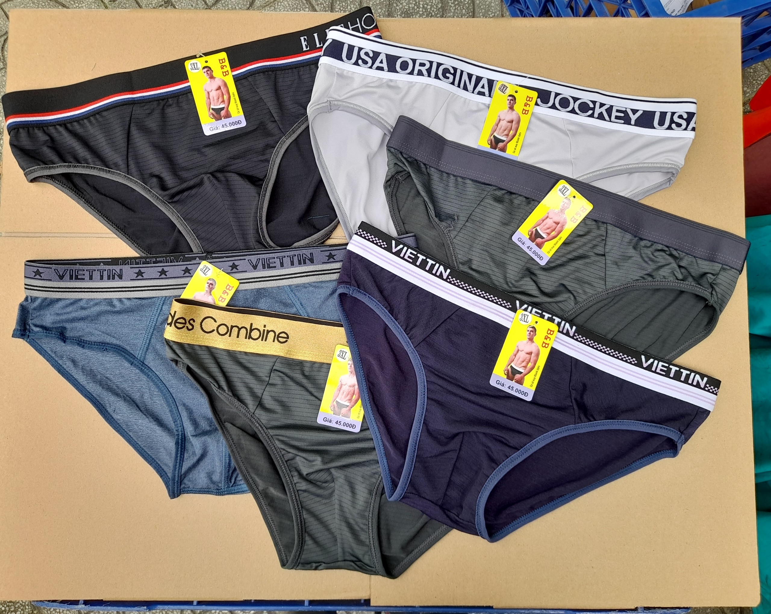 [HCM] Bộ 4 Quần lót Nam Quần Sịp quần xì co giãn tốt (size L đến 3XL) 100 % Cotton thoáng mát thun 4 chiều Hàng Việt Nam Xuất Khẩu (40 đến 82kg)