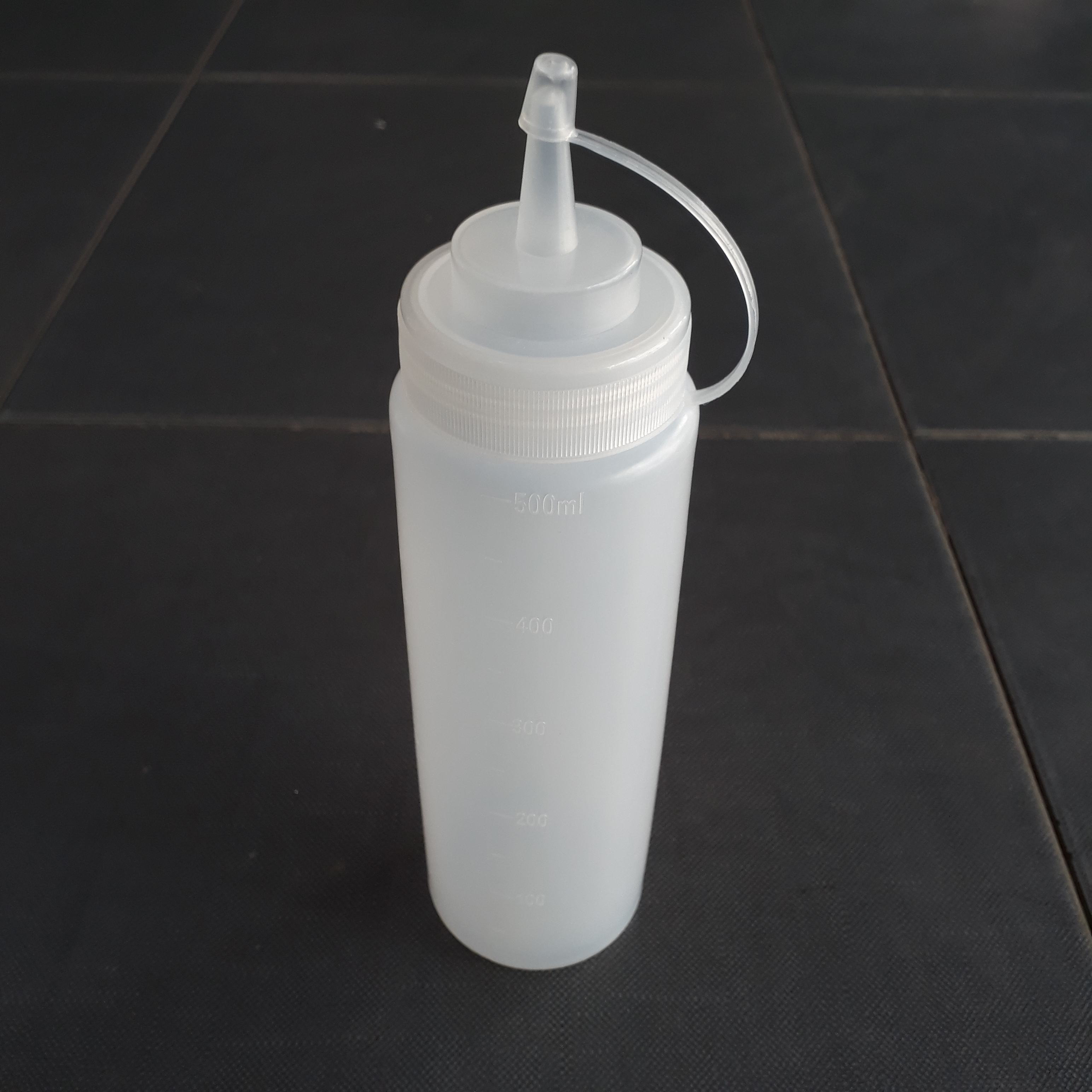 [HCM]BÌNH NHỰA ĐỰNG NƯỚC SỐT 500ML