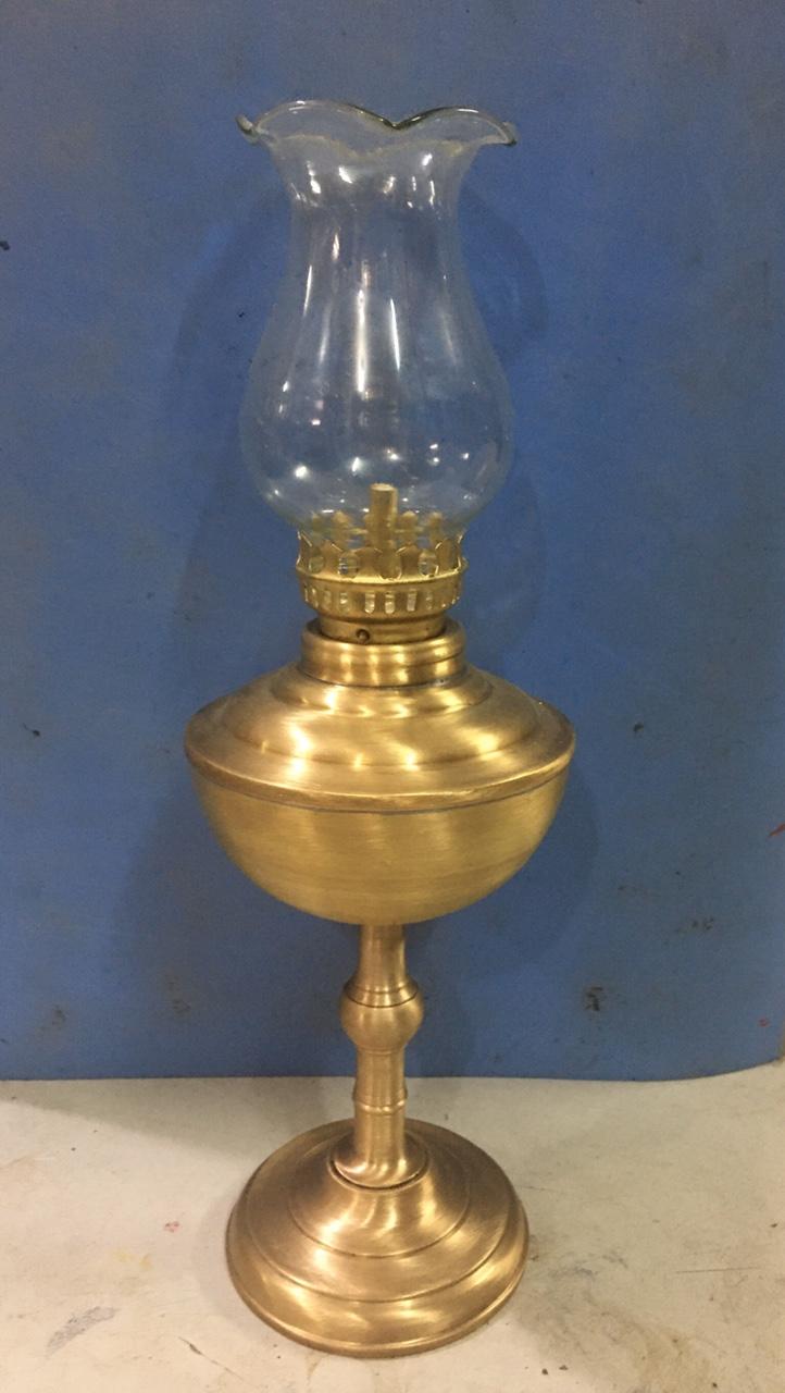 Đèn dầu bằng đồng đúc 17cm