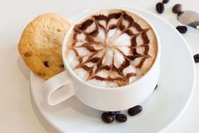 Ly sứ Bát Tràng kèm đĩa Cốc cafe