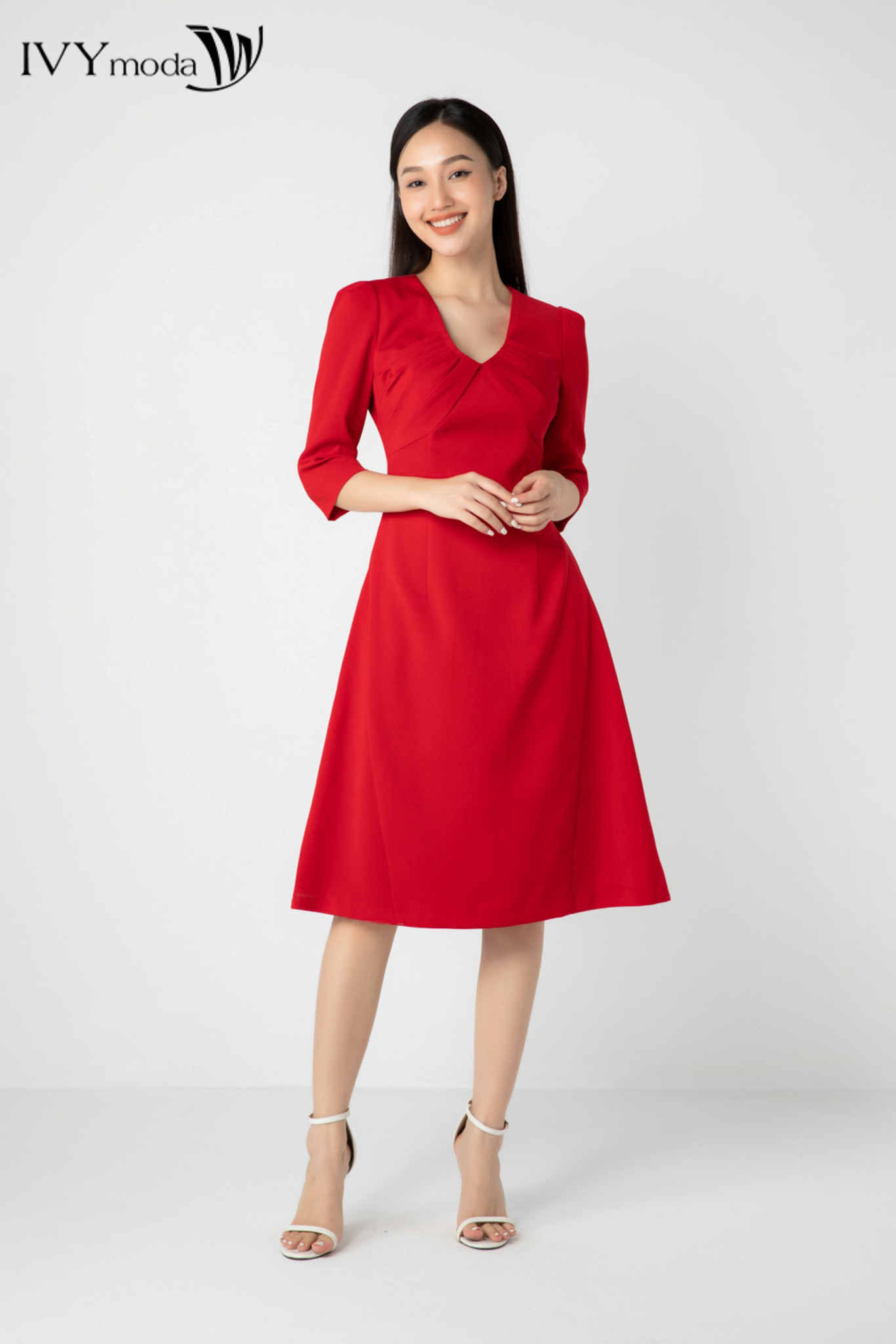 [ Nhập mã LAZSOCIAL10 - Giảm 20% tối đa 99K đơn 199K ] Đầm lụa dáng chữ A IVY moda MS 48B9021