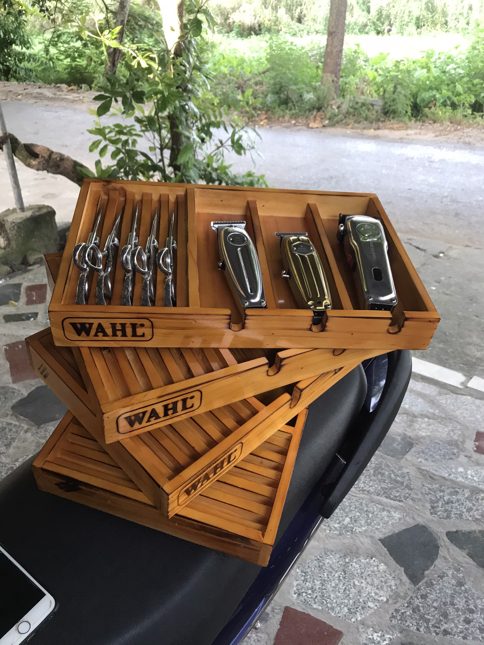 khay gỗ đựng tông đơ