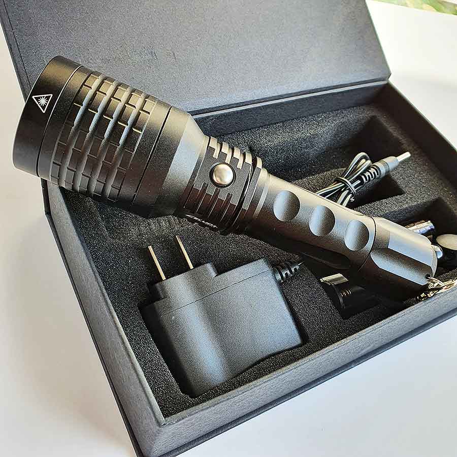 Đèn pin laser tia xanh lá tia đỏ 3 trong 1 leluo cao cấp
