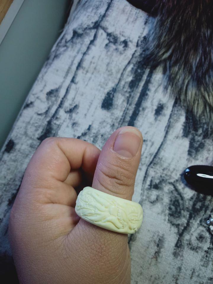 Nhẫn mỹ nghệ trạm khắc hoa văn