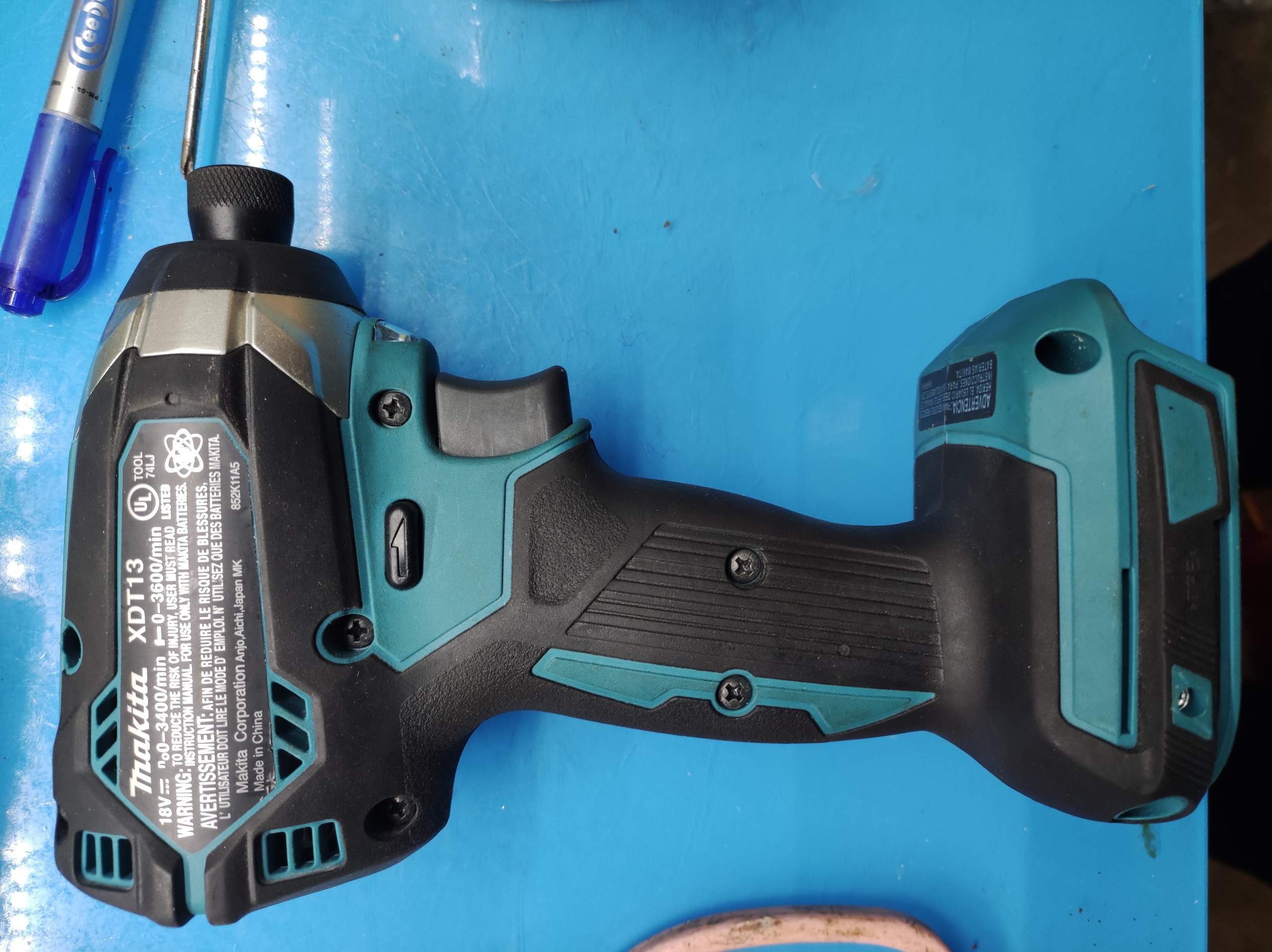 Body Máy bắt vít Makita XDT13 ( hàng USA)