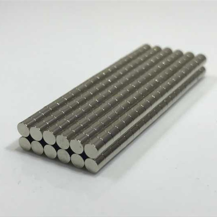 Bộ sản phẩm gồm 100 viên nam châm đất hiếm d 6x1.5mm