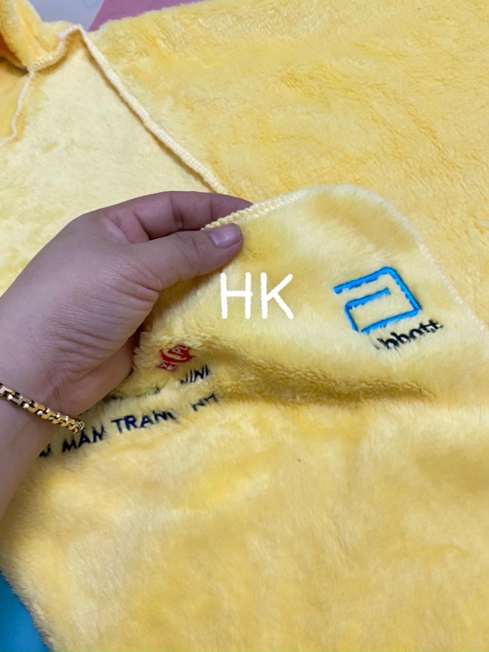 Khăn choàng cho bé hkm Similac