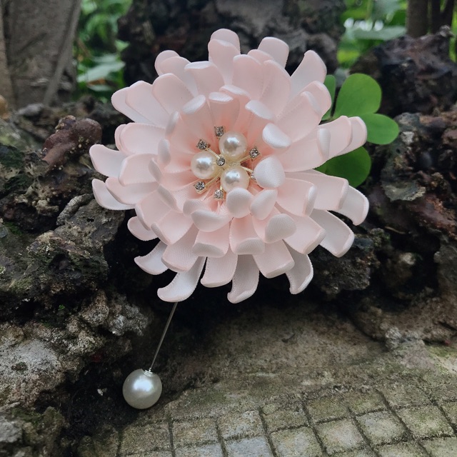 Hoa Cúc Cài Áo Dạ/Áo Dài/Vest [HANN HANDMADE - Hoa cài áo, phụ kiện thời trang sỉ]