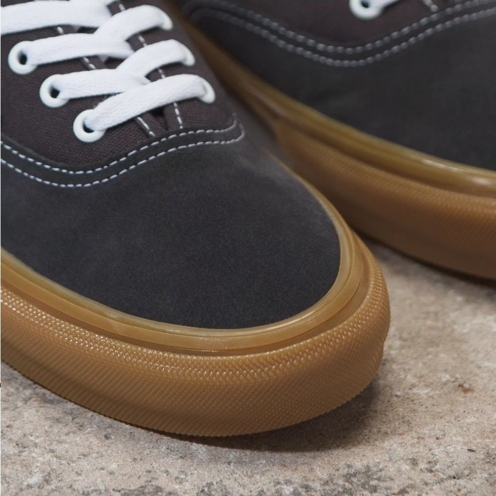 Vans Authentic Pro Skateboard Raven Gum Black