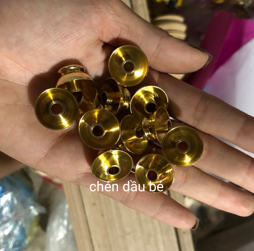 Chén dầu chống kiến. Chén dầu chống kiến đồng Salary Porch