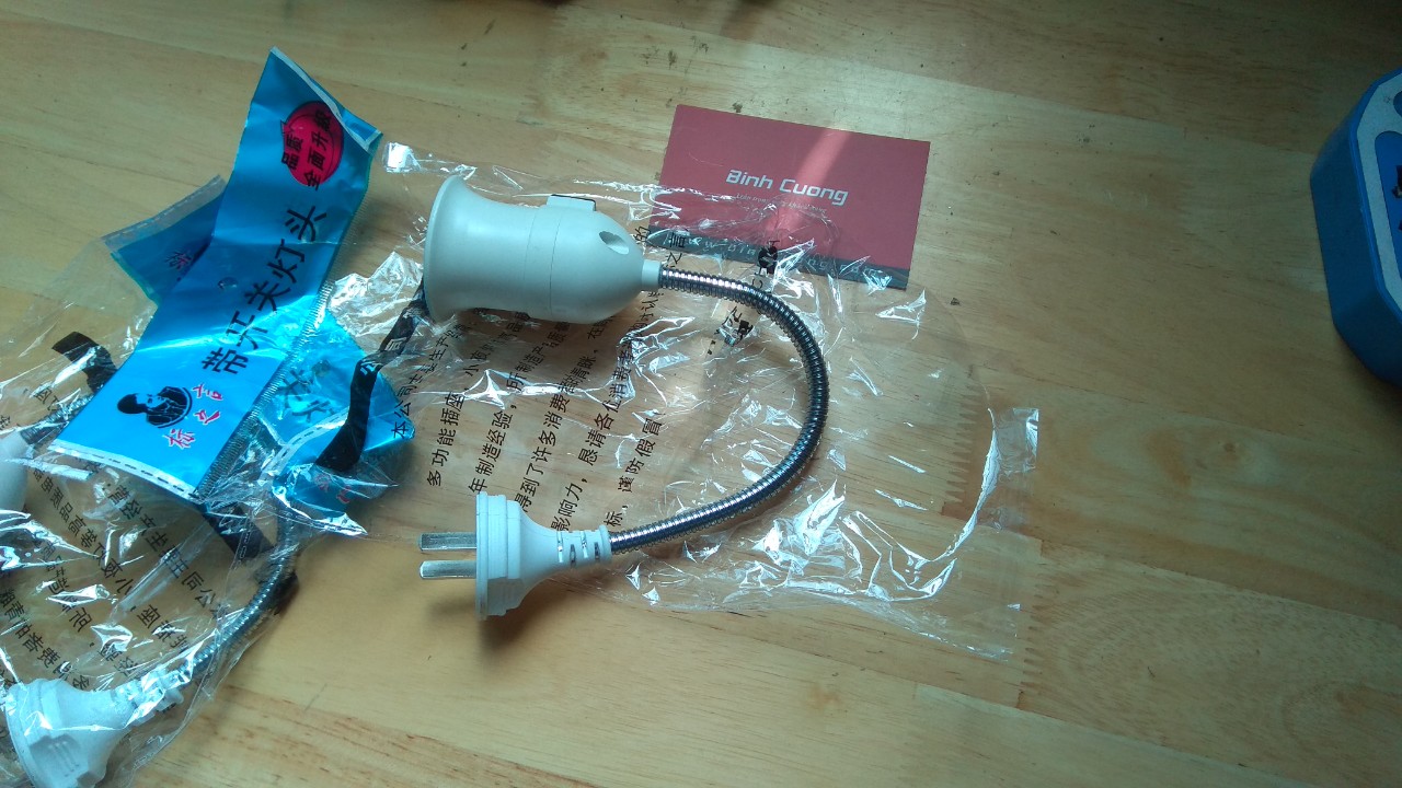 Đui đèn Đa Năng Điều Chỉnh Có Công Tắc E27