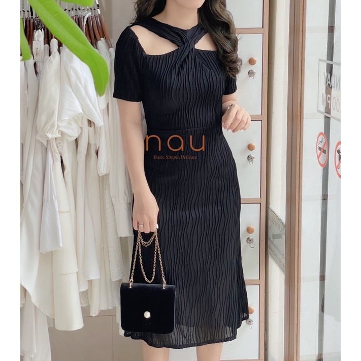 Đầm đi tiệc cổ chéo vải gân sợi