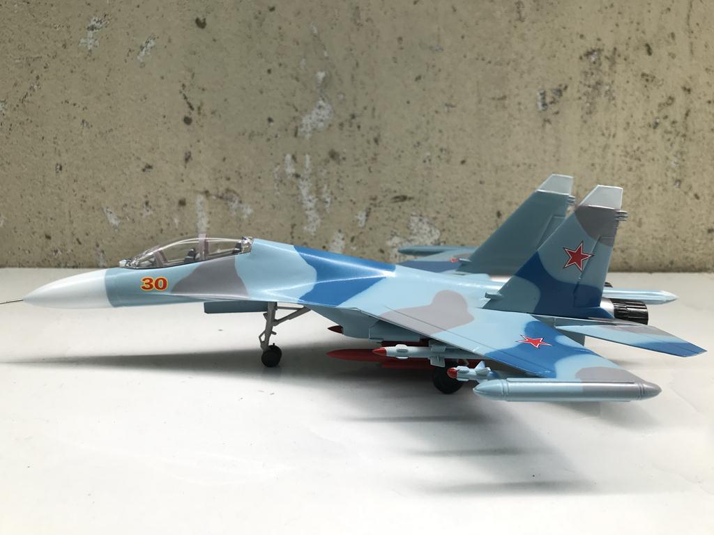 [HCM]Mô hình Máy báy SU-30. 1:72-ABS