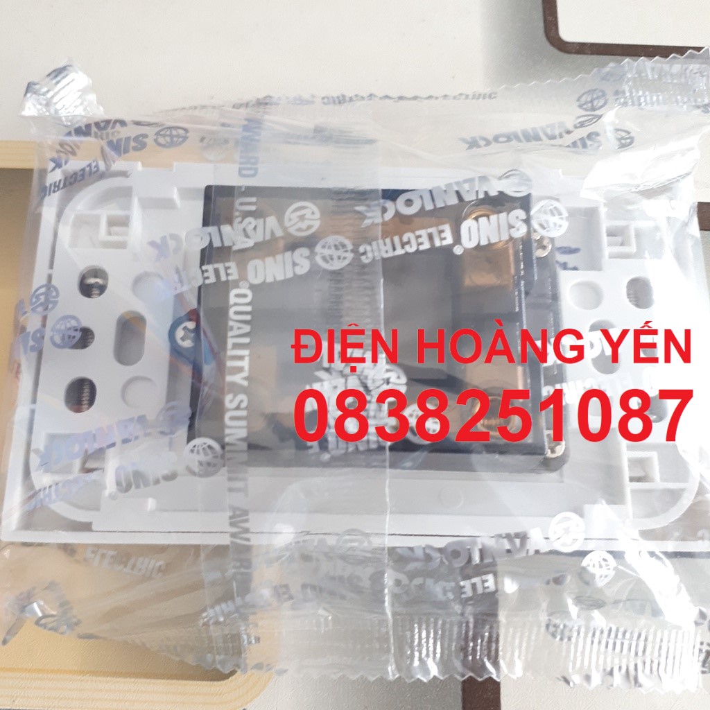 [HCM]Mặt 2 ổ cắm đơn 2 chấu Sino ( Vanlock ) cao cấp