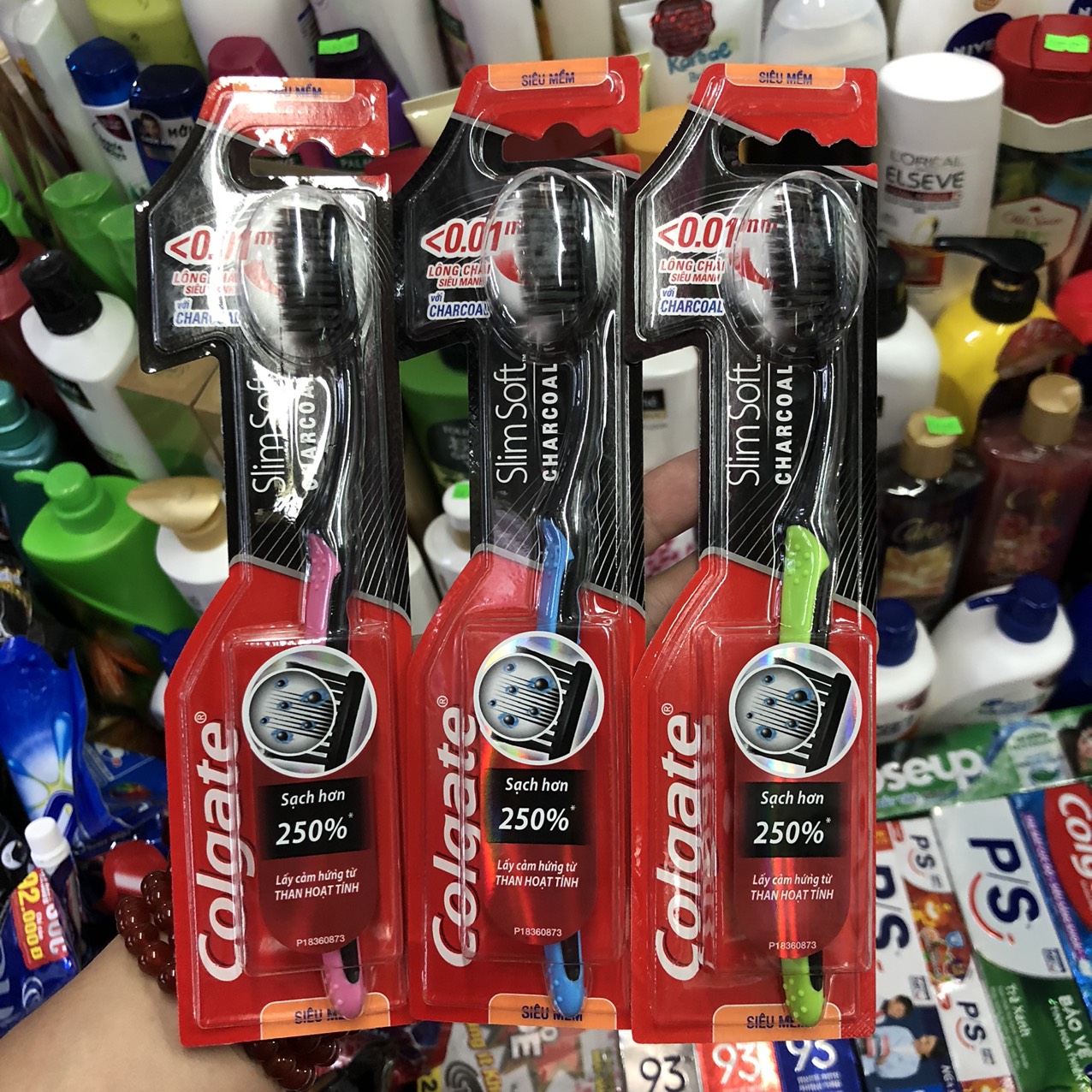 Bàn chải đánh răng Colgate Slimsoft than hoạt tính