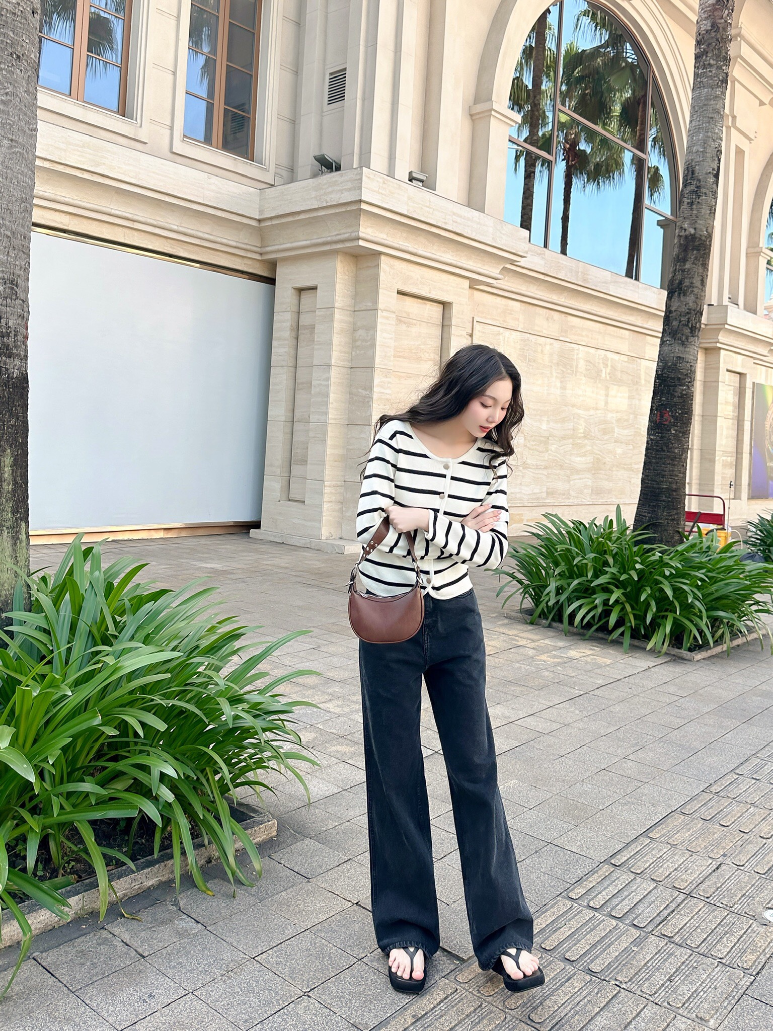 MÌ - QUẦN JEANS ỐNG SUÔNG TRƠN - DANNY JEANS