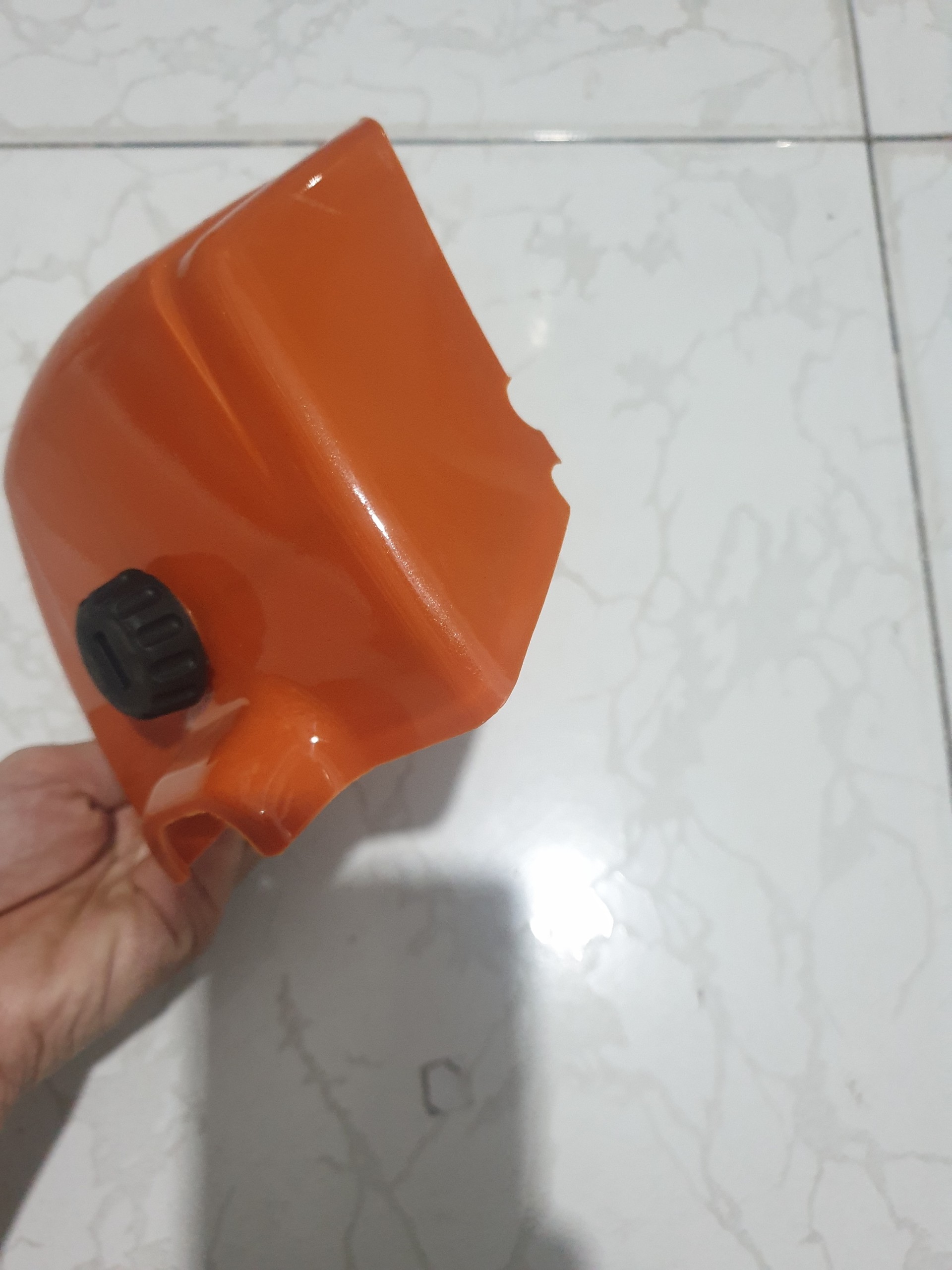 NẮP ĐẬY LỌC GIÓ MÁY CƯA XÍCH 381/382MS