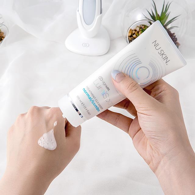 Bộ Máy Rửa Mặt-Massage Mặt Lumispa Nuskin