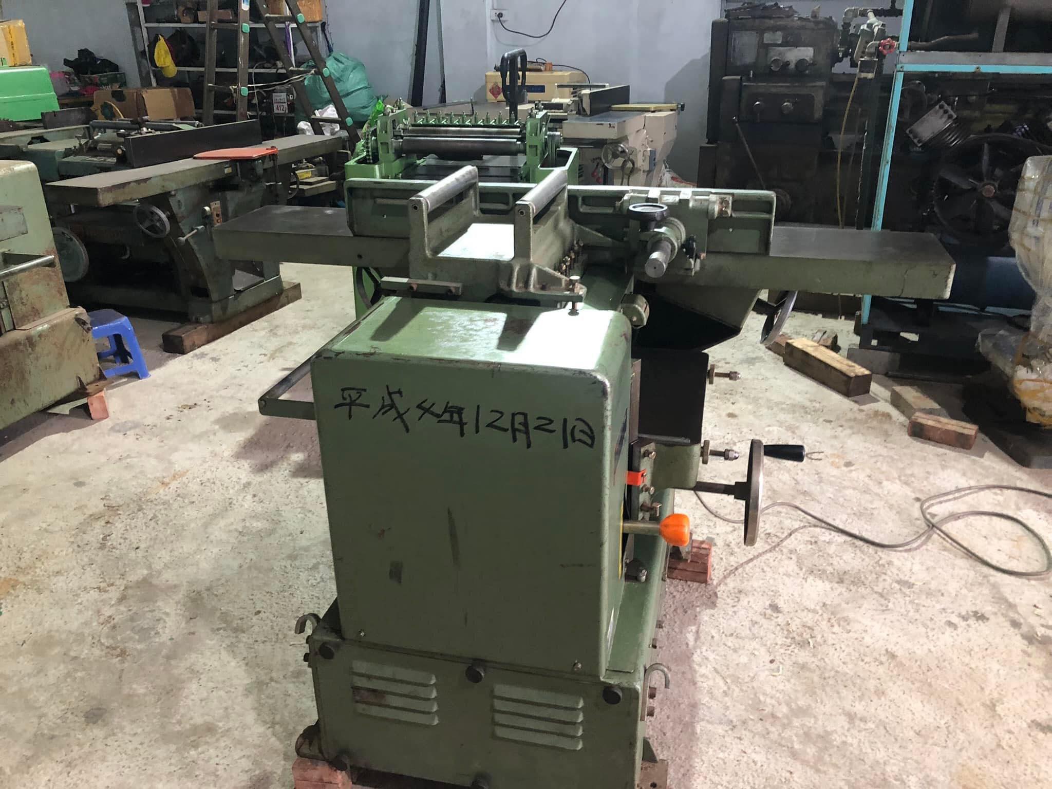 Máy bào cuốn hitachi