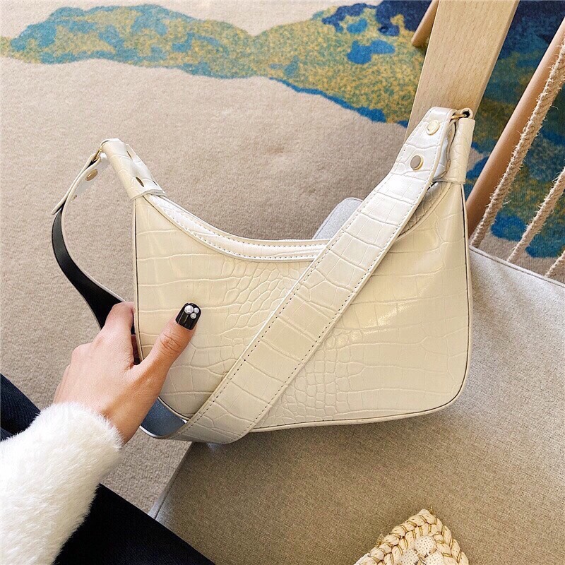 [HCM]Túi đeo chéo Ngọc Trinh cao cấp