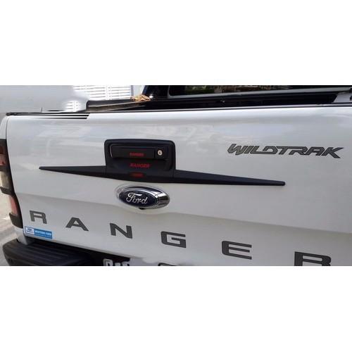 tay mở cốp xe ranger