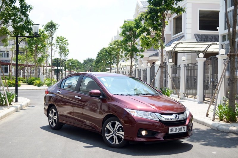 Đèn hậu Honda City 2016