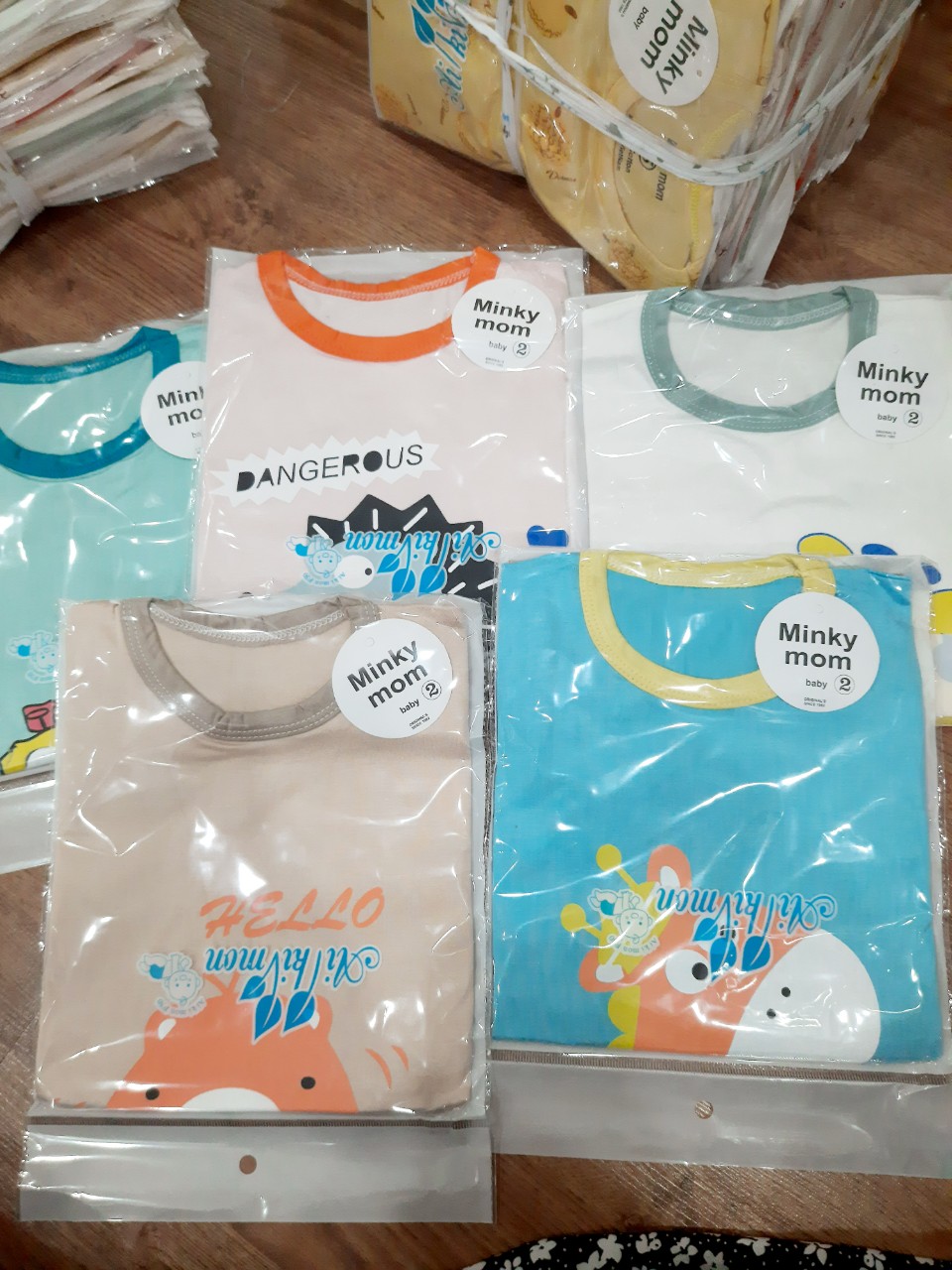 Bộ cotton thun lạnh MONKY siêu mềm hình thú ( tặng kèm quà tặng )