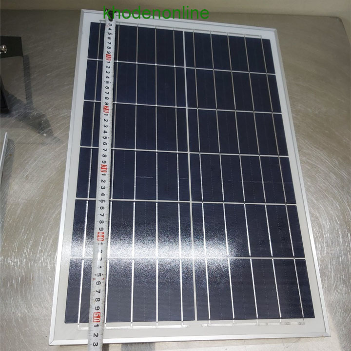 Đèn năng lượng mặt trời PHA 200W (4 khoang)