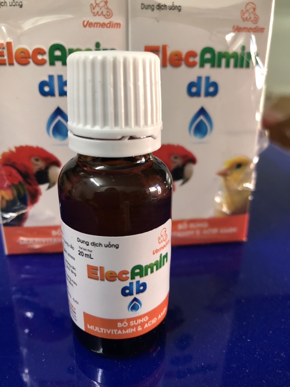 Vitamin ElecAmin db cho chim sinh sản