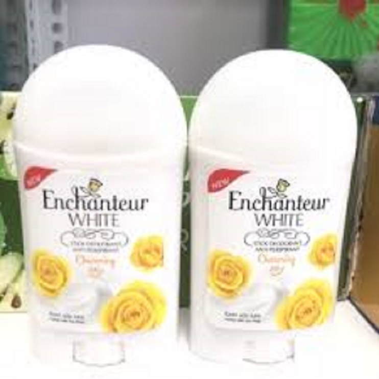 Sáp lăn khử mùi Enchanteur Charming (40g)