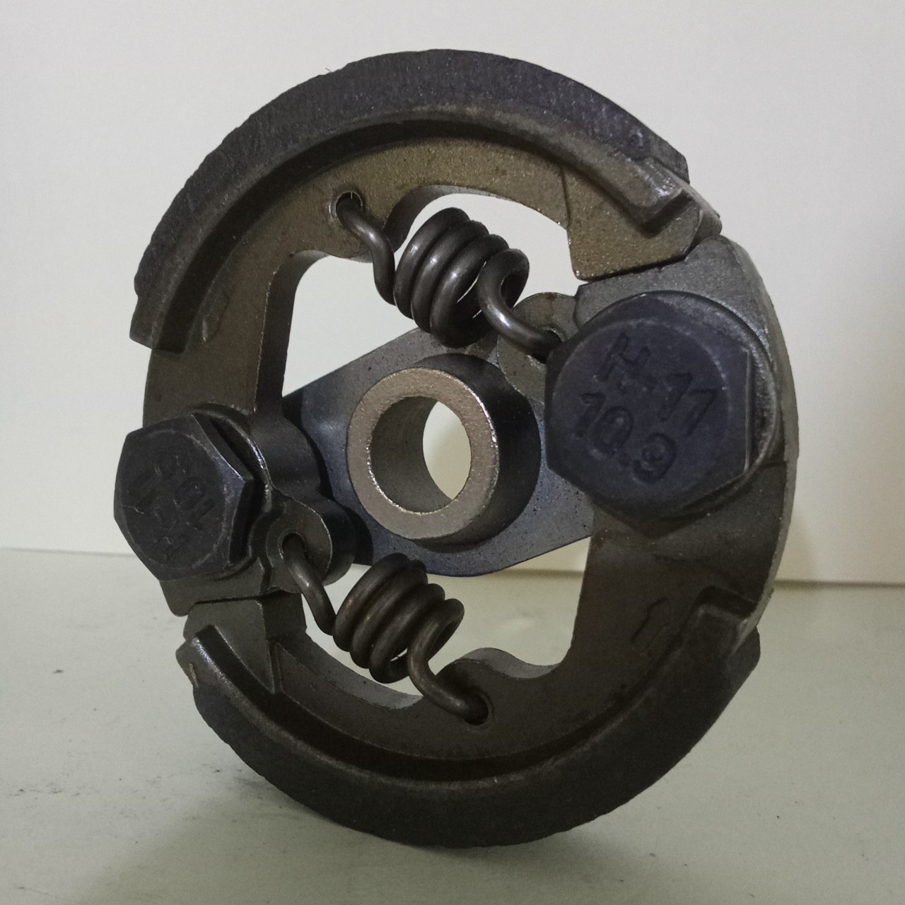 Bộ côn 411-2 càng / bố 2 càng 411/ bộ li hợp 411 – 2 càng , sử dụng cho các dòng máy cắt cỏ 411