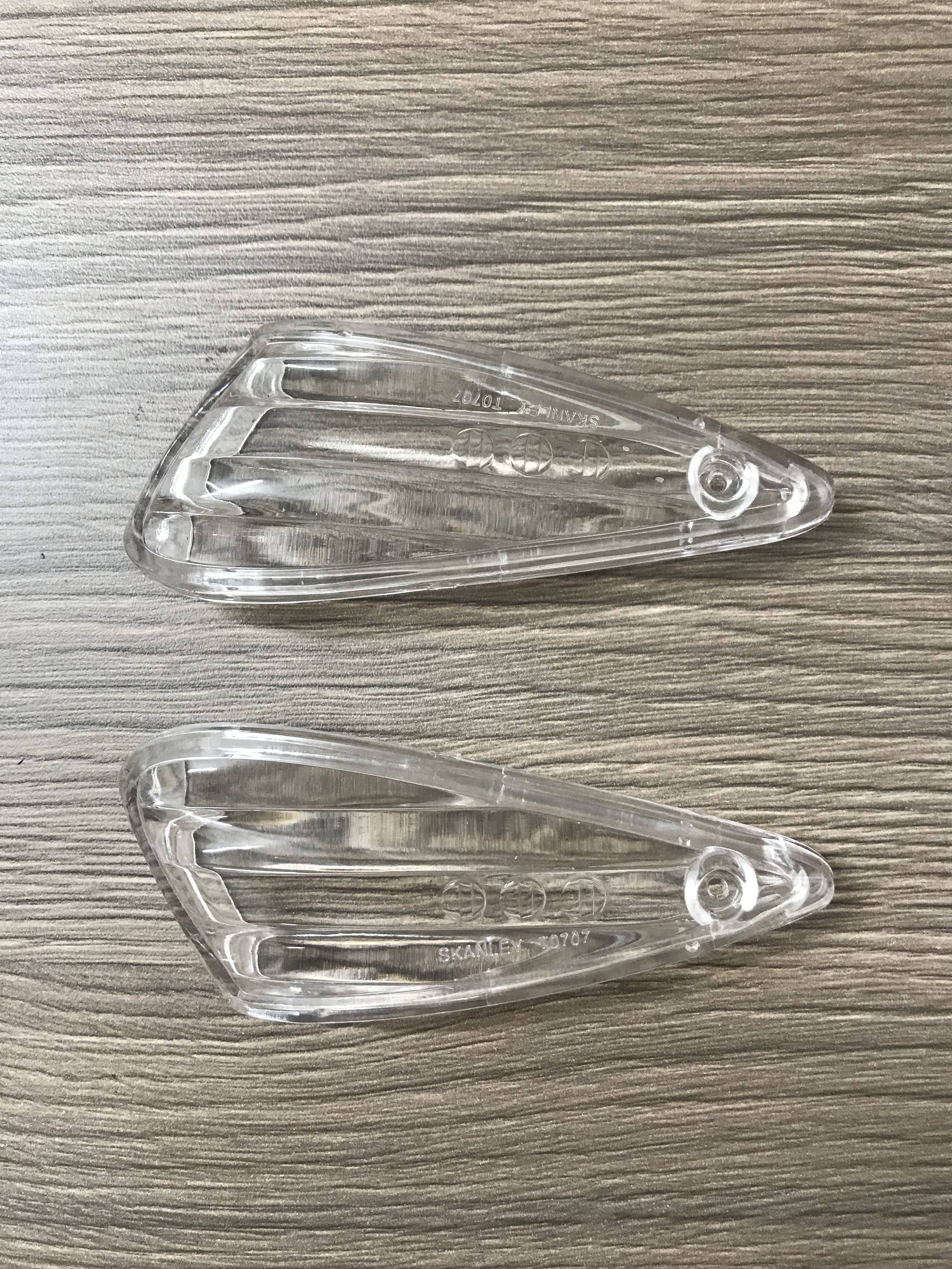 [HCM]Chụp xi nhan trước Fu neo ( loại 1 )