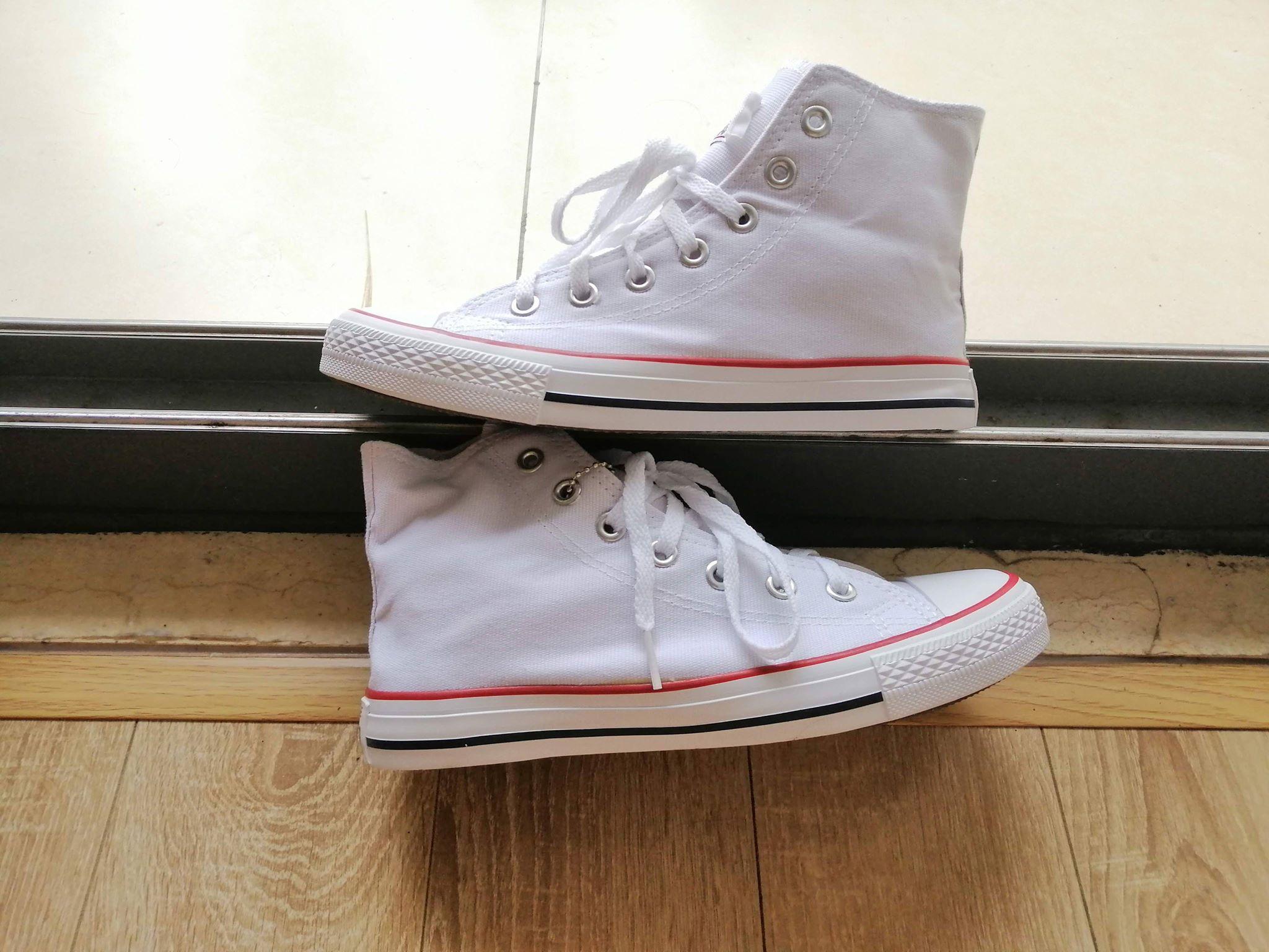 Giày Converse Classic trắng cổ cao