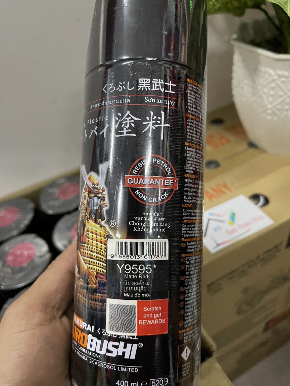 Sơn xịt Samurai Chính Hãng màu Đỏ Mờ - Y9595*. (400ml)