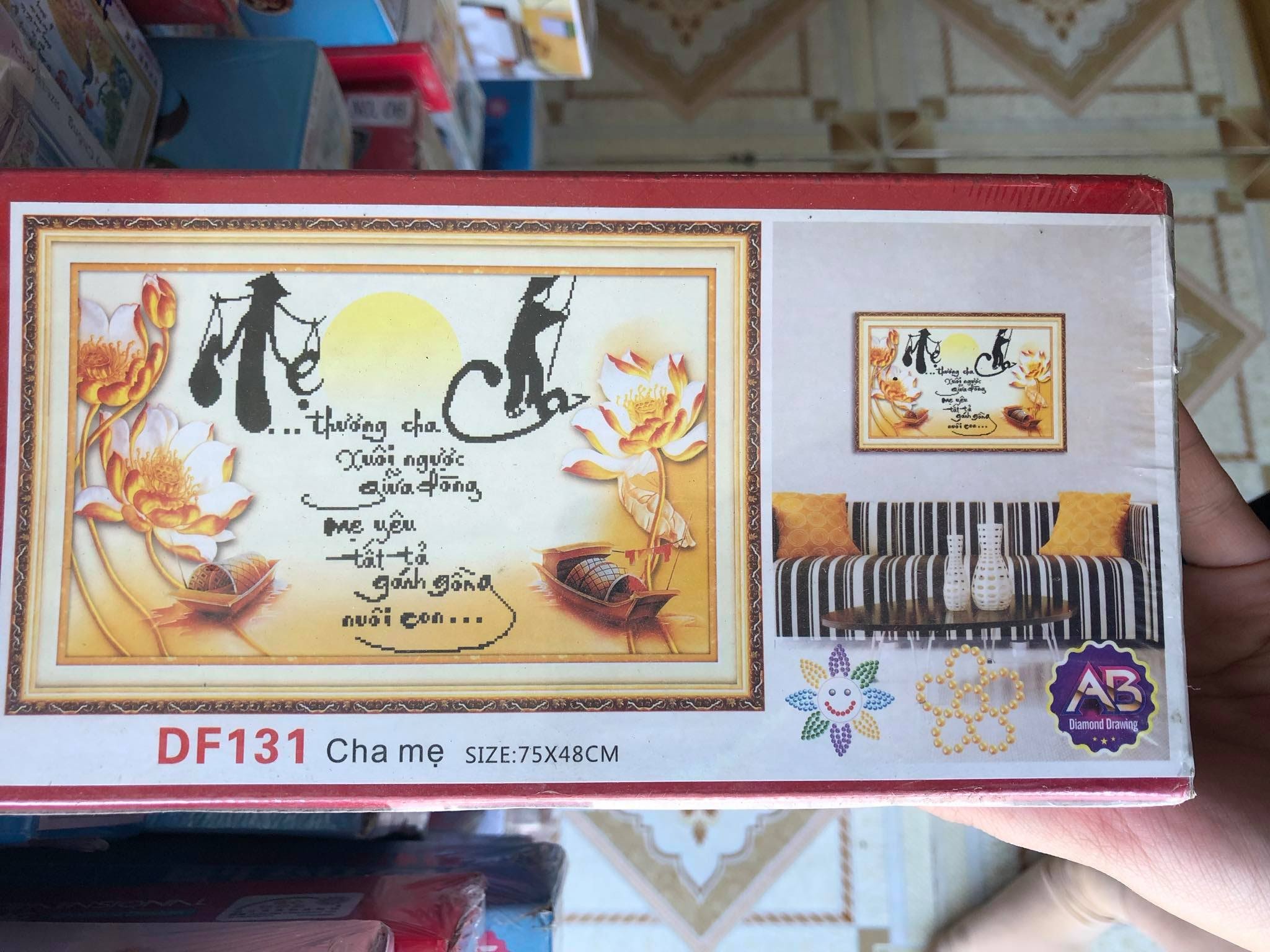 Tranh đính đá Cha Mẹ - KT: 75x48cm ( tranh chưa đính đá)