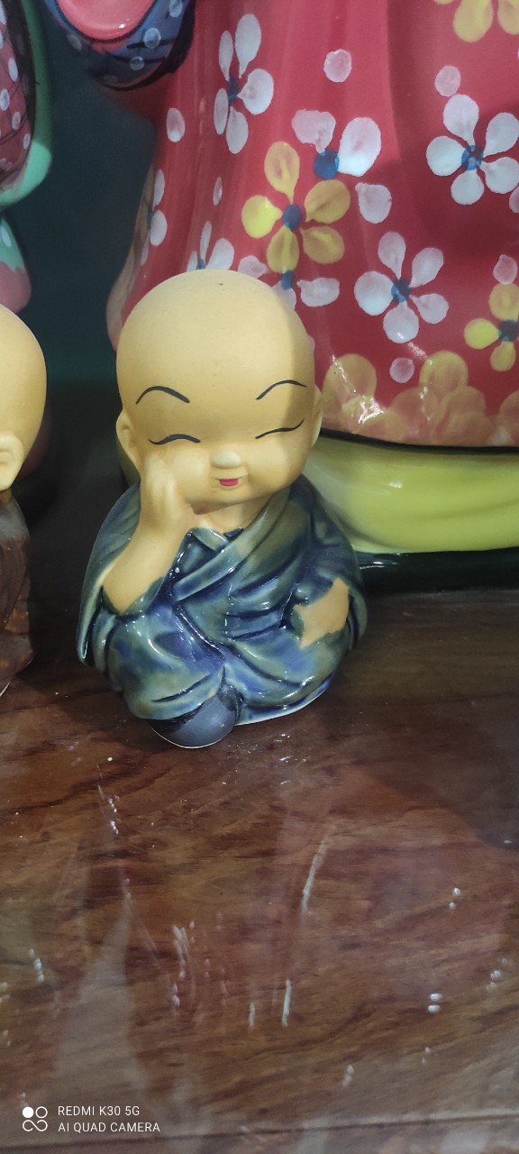 Tượng phật gốm sứ trang trí