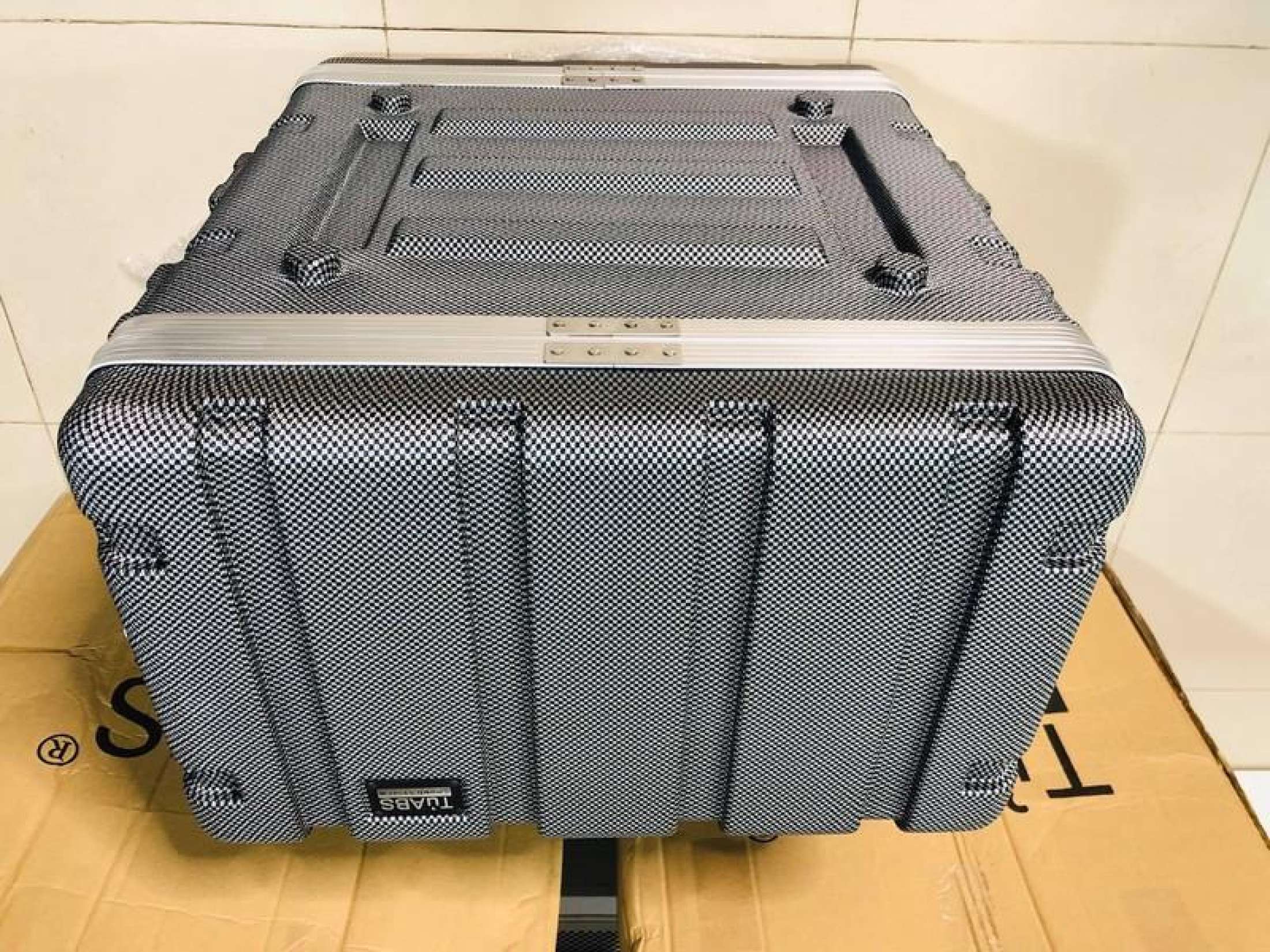 [HCM]Tủ đựng âm thanh nhựa Abs 6U cao cấp siêu bền