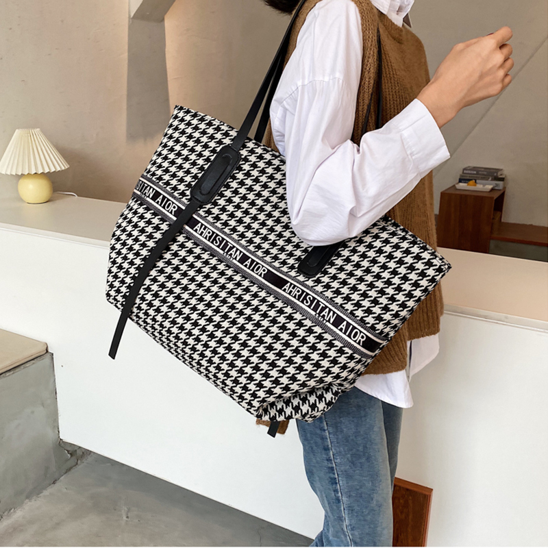 Túi xách bigsize kiểu dáng công sở