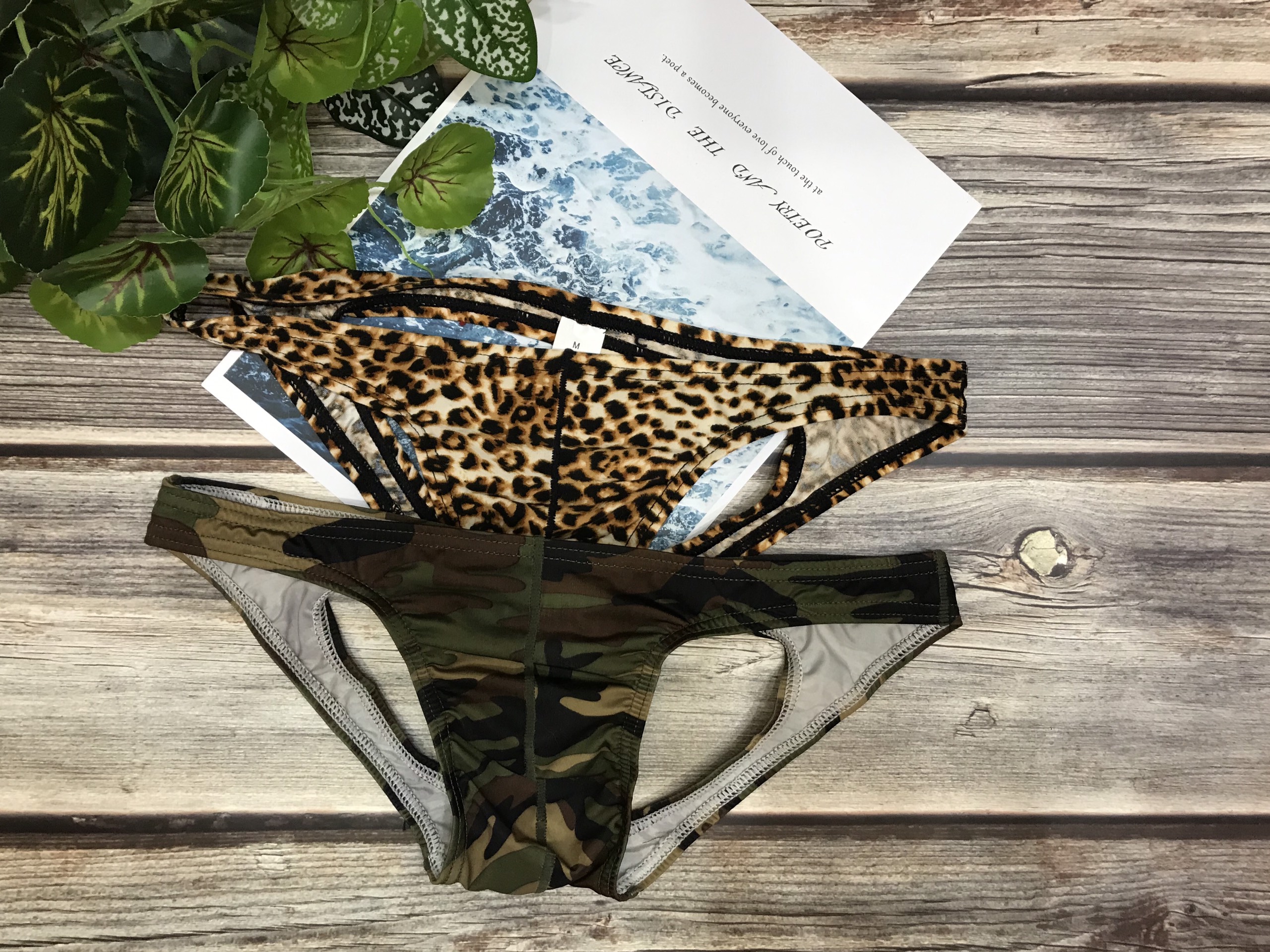 [che tên sản phẩm chuyên nghiệp] quần lót nam  dây hở mông sexyy