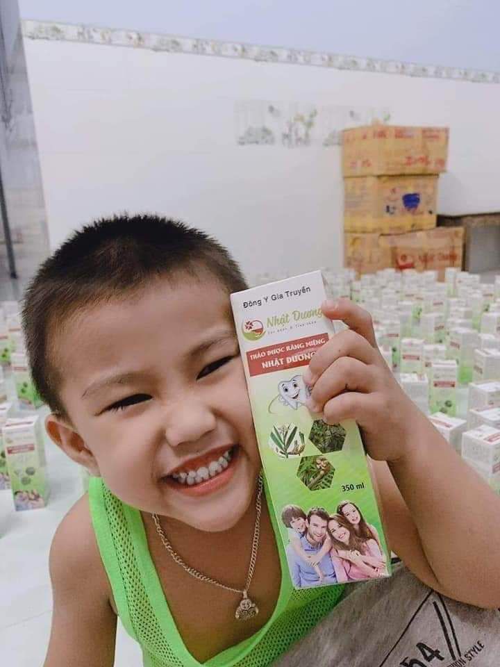 Nước súc miệng sâu răng nhật dương