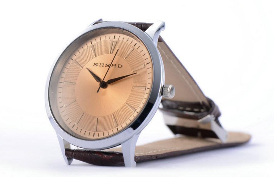 (Extra gift 1 tablets battery worth 20K) clock male face reflective Brown personality