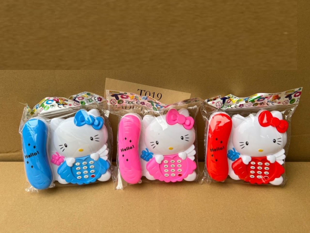 Đồ chơi điện thoại bàn mèo kitty dùng pin có đèn nhạc