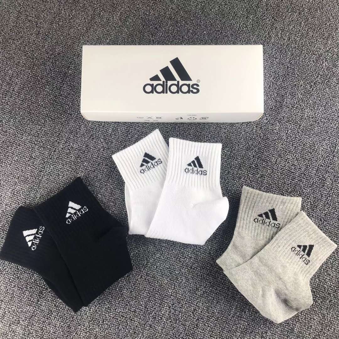 Tất Vớ Cổ Lửng Adidas phong cách