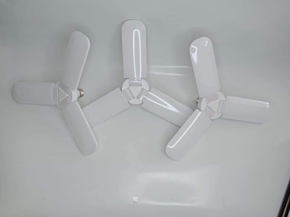 Bóng đèn led hình 3 cánh quạt siêu sáng 45w- Sử dụng chip led nên đèn phát nhiệt cực thấp, độ sáng cao bảo hành 1 năm.